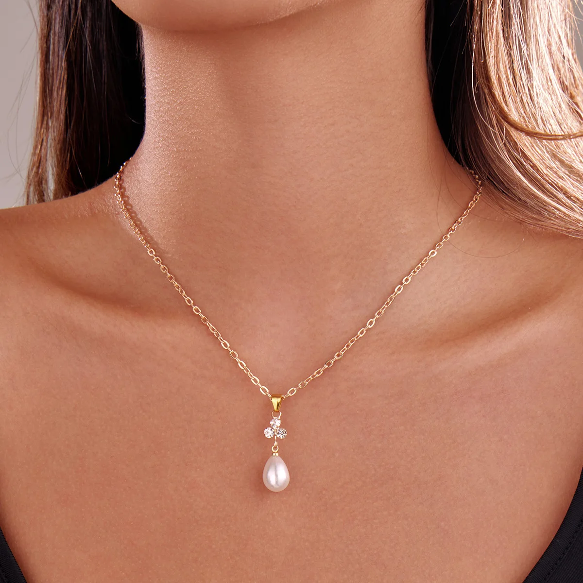 Sukienka bez pleców, niezbędny – Body Jewelry Ideas recenzja i cena