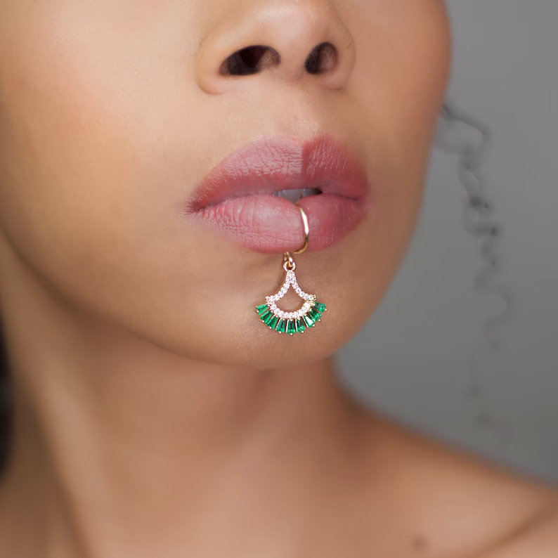 Luksusowe kolczyki wiszące w k – Body Jewelry Earrings recenzja i cena